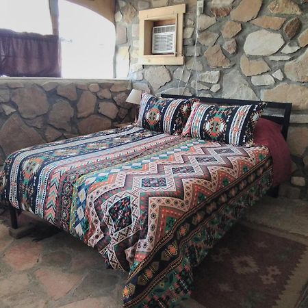La Loma Del Chivo Llc Stone Cottage Alternative Building 马拉松 客房 照片