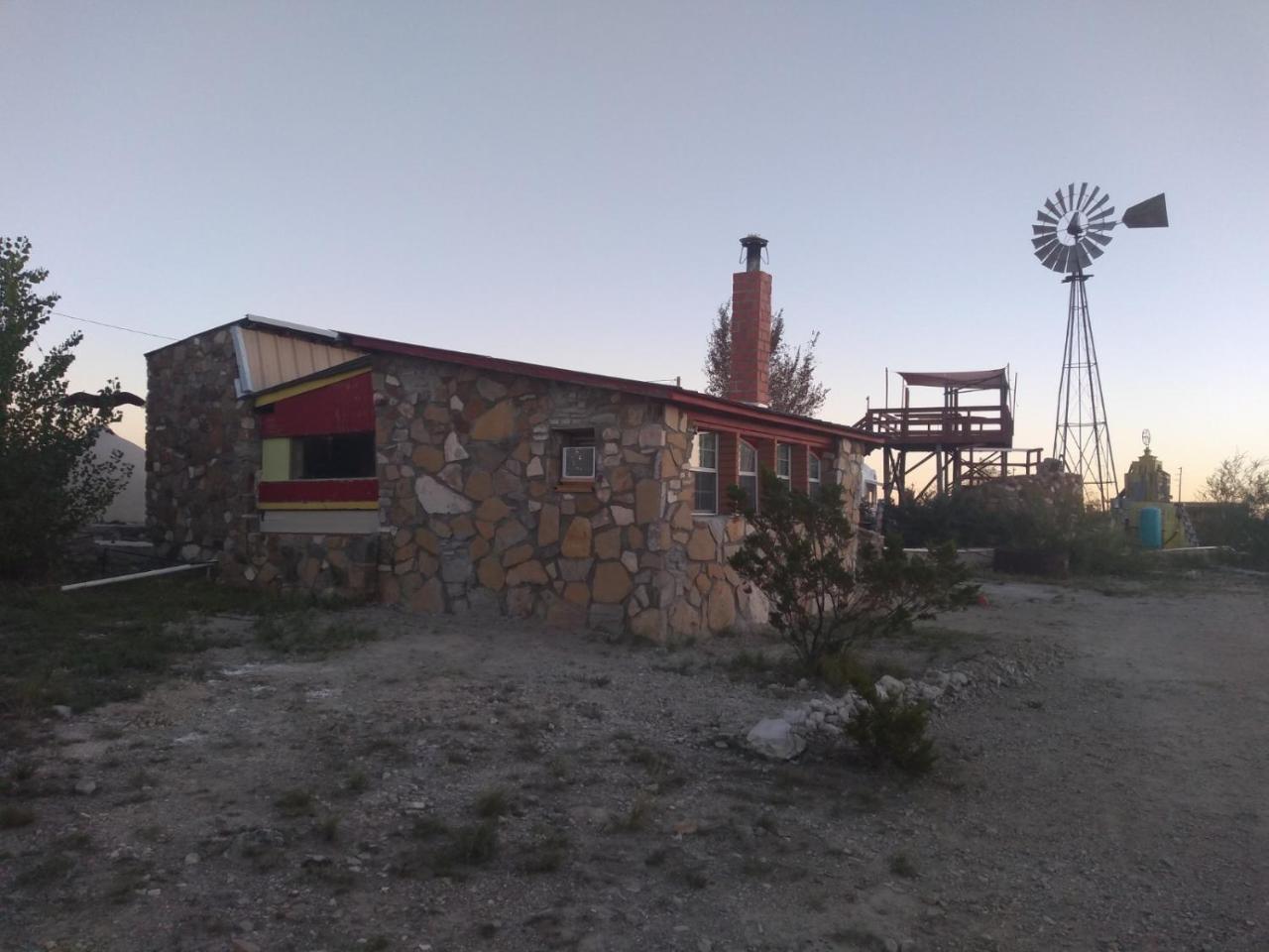 La Loma Del Chivo Llc Stone Cottage Alternative Building 马拉松 外观 照片
