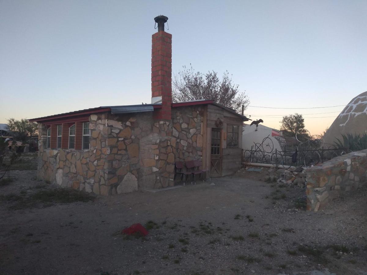 La Loma Del Chivo Llc Stone Cottage Alternative Building 马拉松 外观 照片